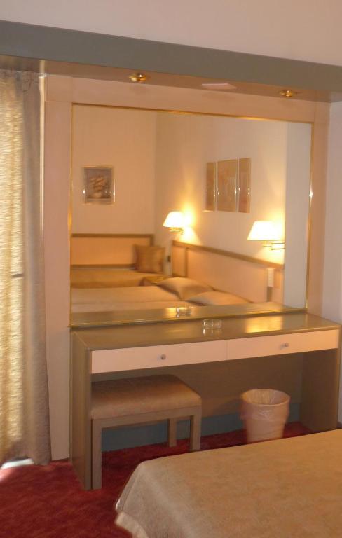 Rainbow Hotel Rhodes City Zimmer foto